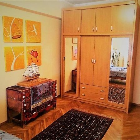 Spacious And Cozy Tashkent Exterior photo