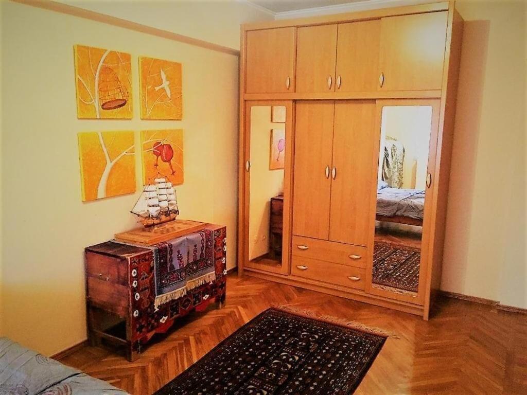 Spacious And Cozy Tashkent Exterior photo